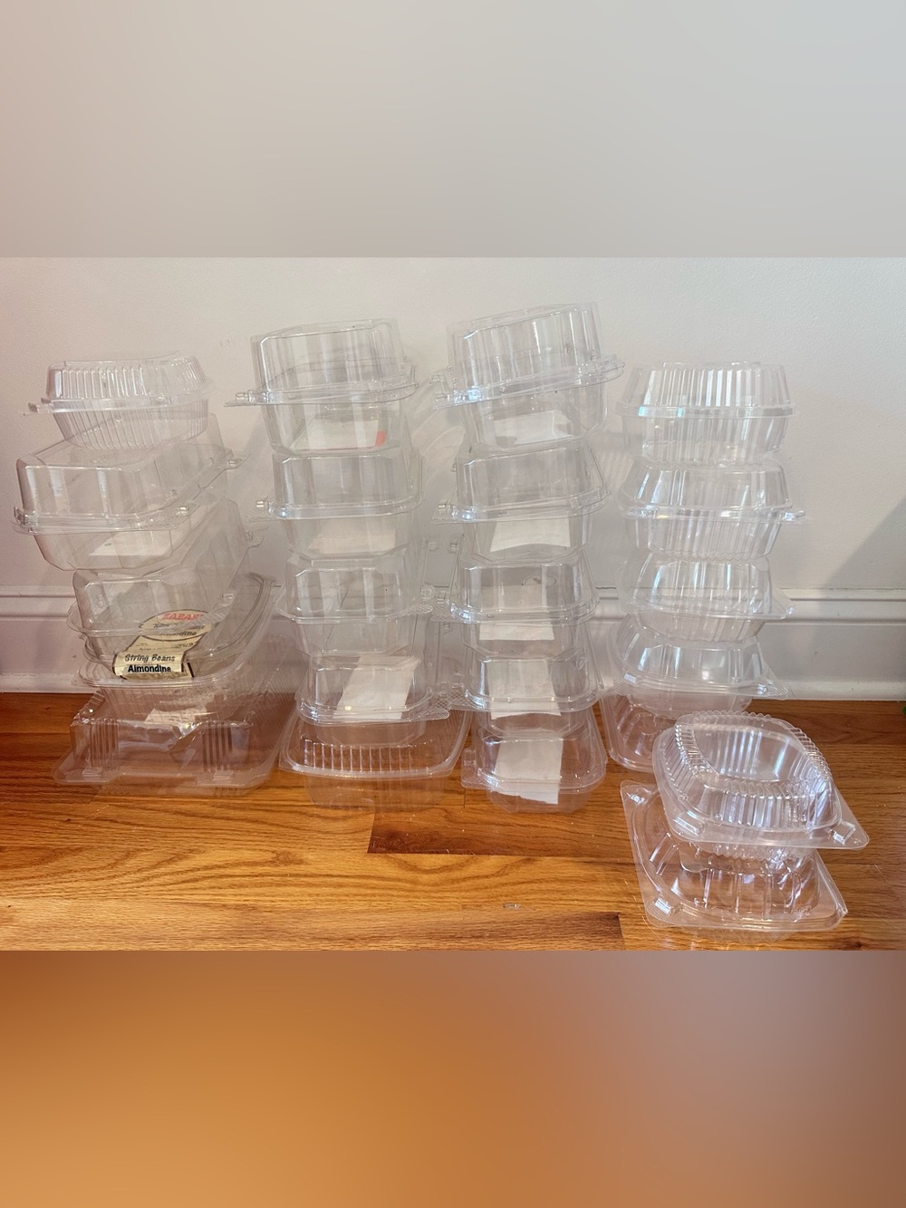 23 Count-1-2 Pound Size Strawberry/Berry Basket Clam Shell Container Cookies reu